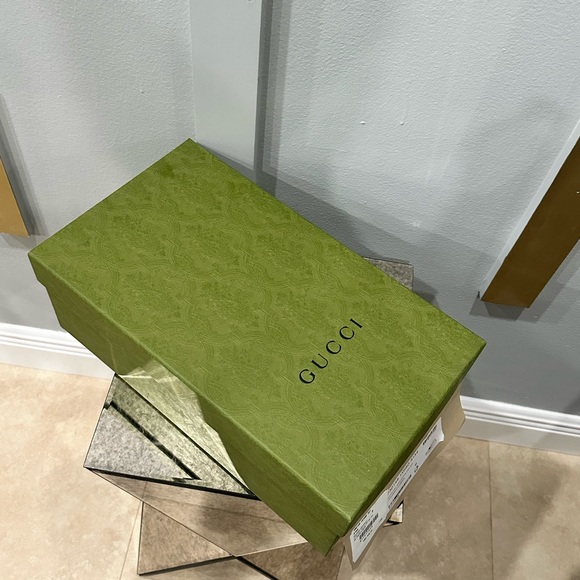 GUCCI MEN'S INTERLOCKING G DRIVER - Picture 10 of 10